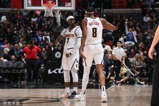 媒体高度透 媒体高度透