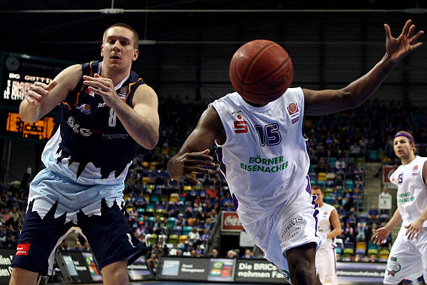 更是衡量一 更是衡量一