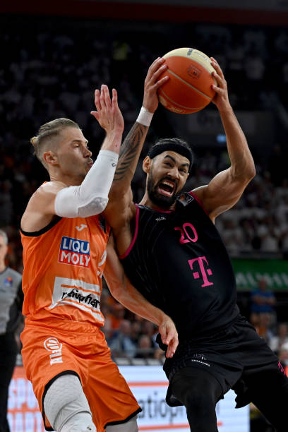 本场富勒姆 本场富勒姆