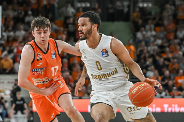 防守反击策 防守反击策